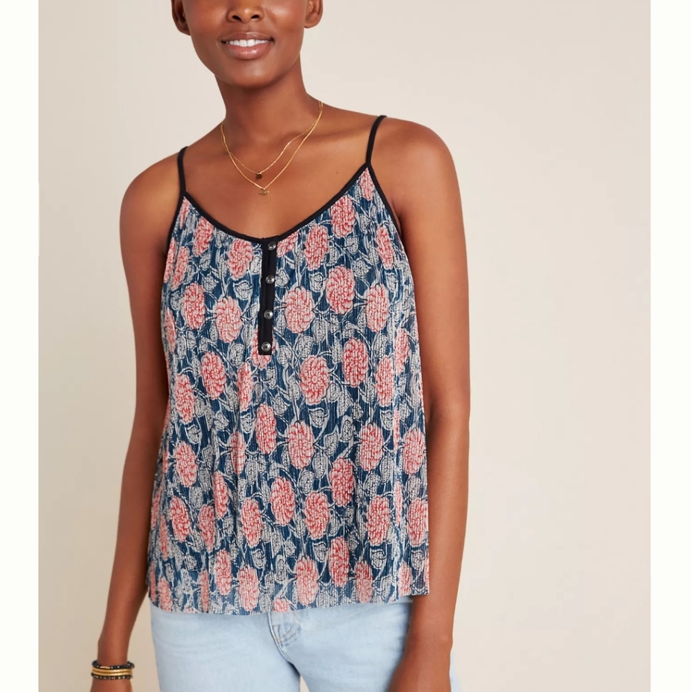 Maeve/Anthropologie textured shimmer tank